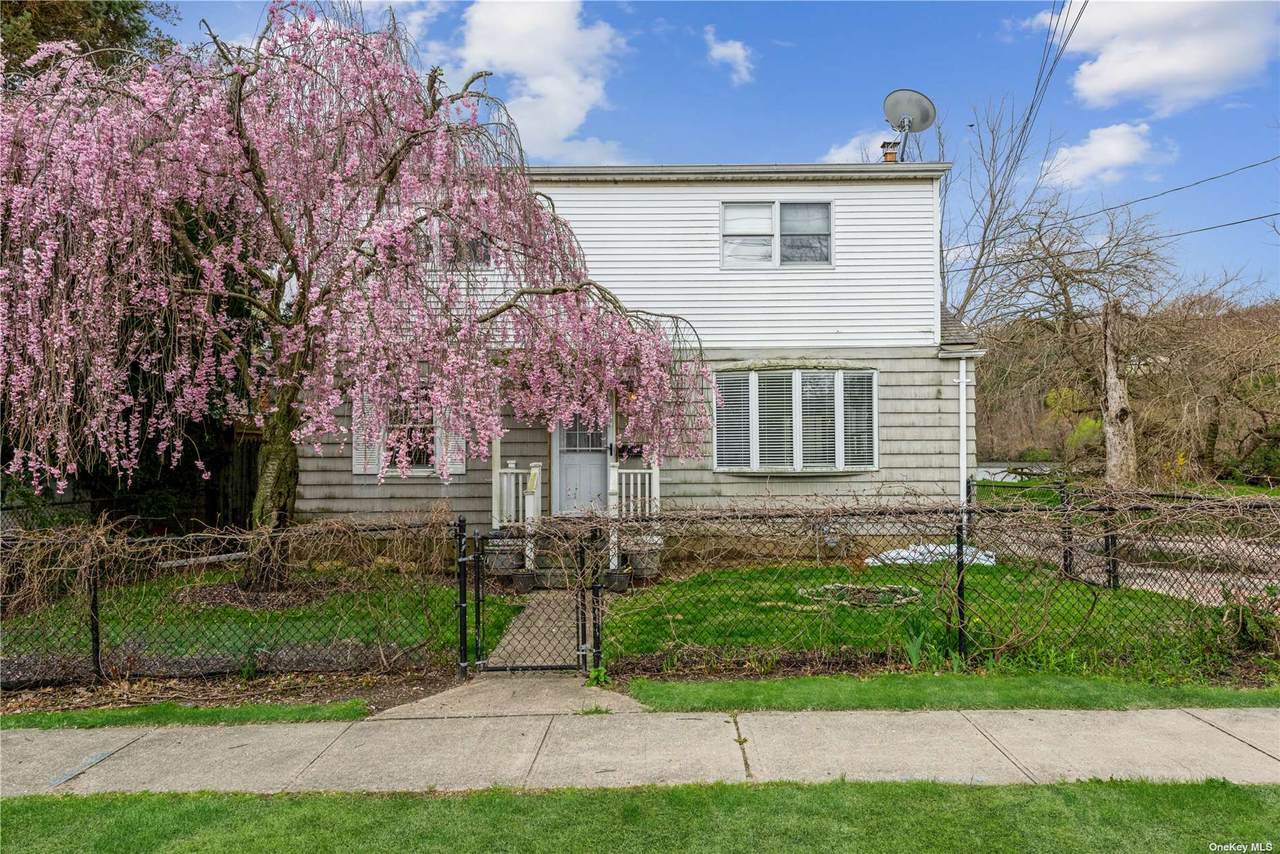 219 Main Street - Photo 1