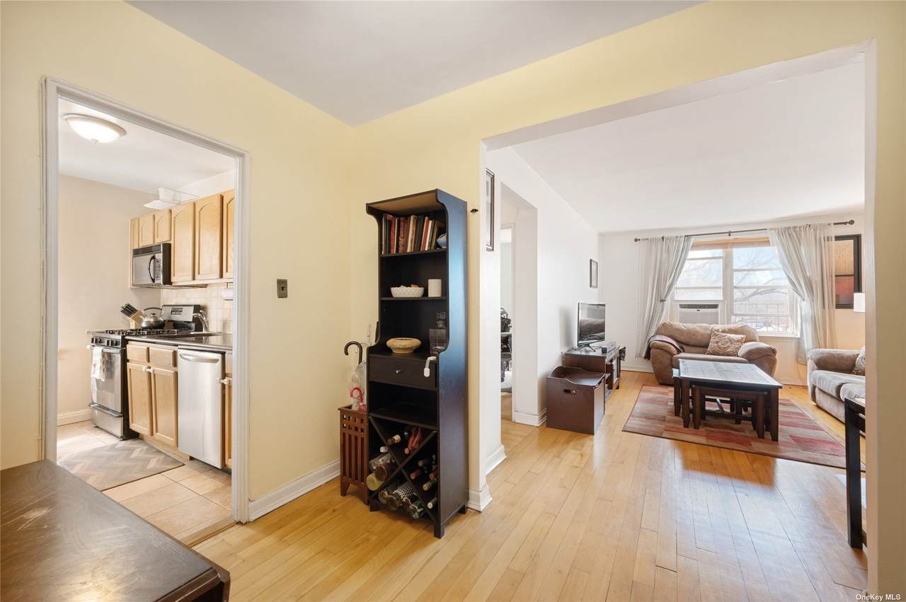 39-25 51 St. - Photo 1