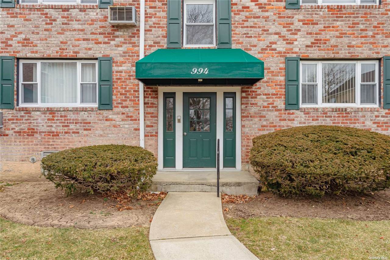 994 Fenwood Drive - Photo 1