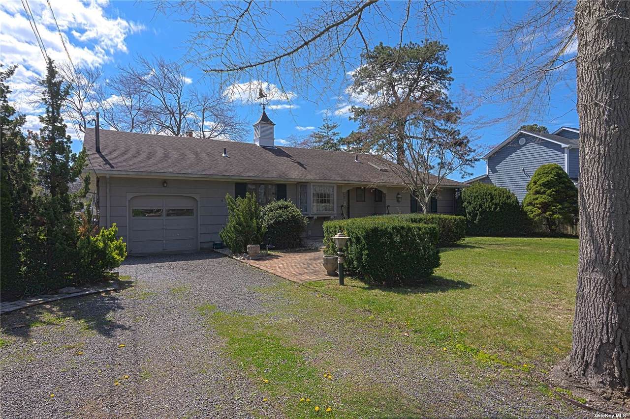 40 Twin River Drive - Photo 1