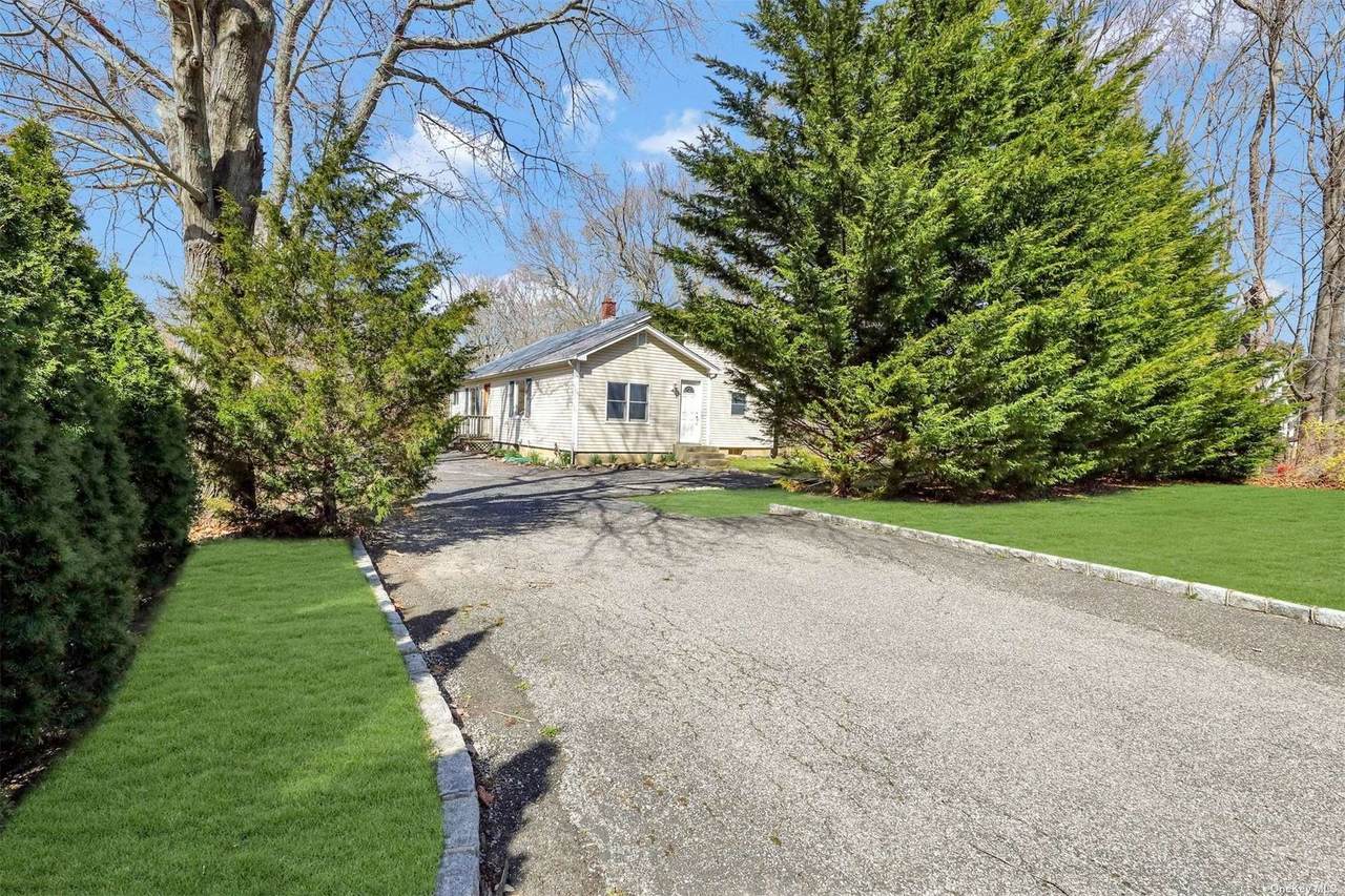 454 Meadow Road - Photo 1