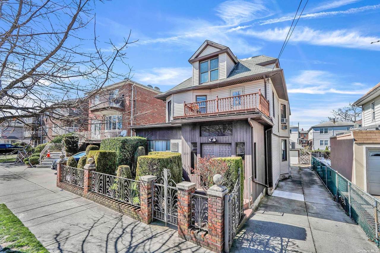 2618 26th Street - Photo 1