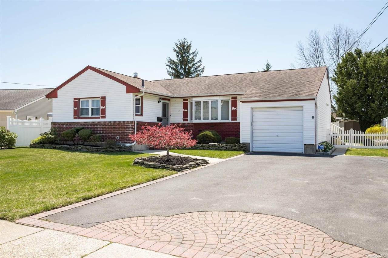 12 Clifford Drive - Photo 1