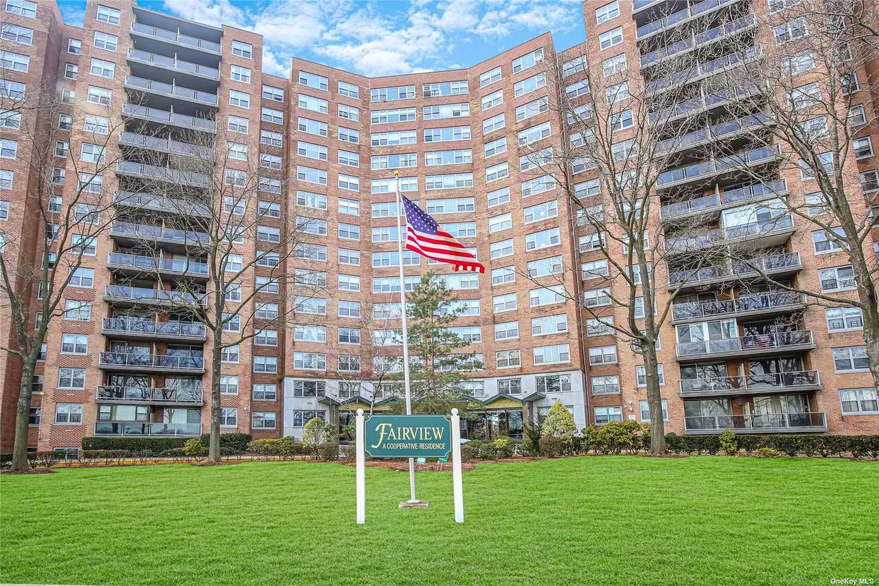 61-20 Grand Central Parkway - Photo 1