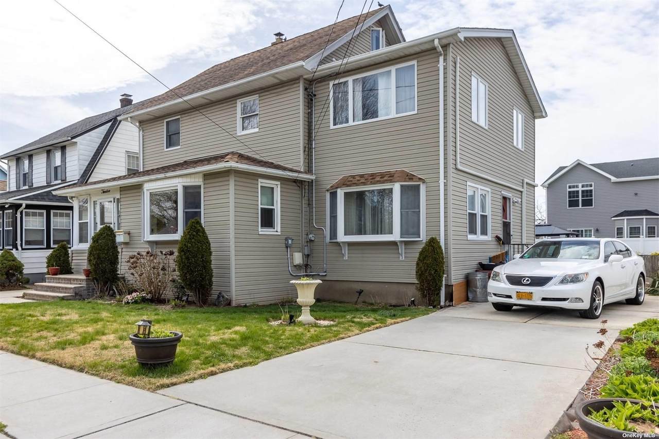 12 Carpenter Street - Photo 1