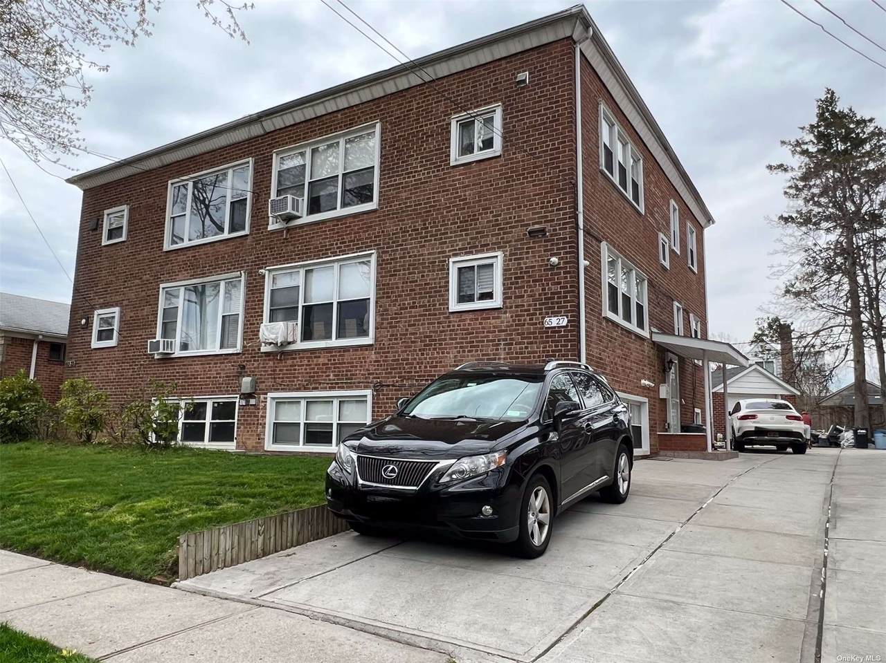 65-27 170th Street - Photo 1
