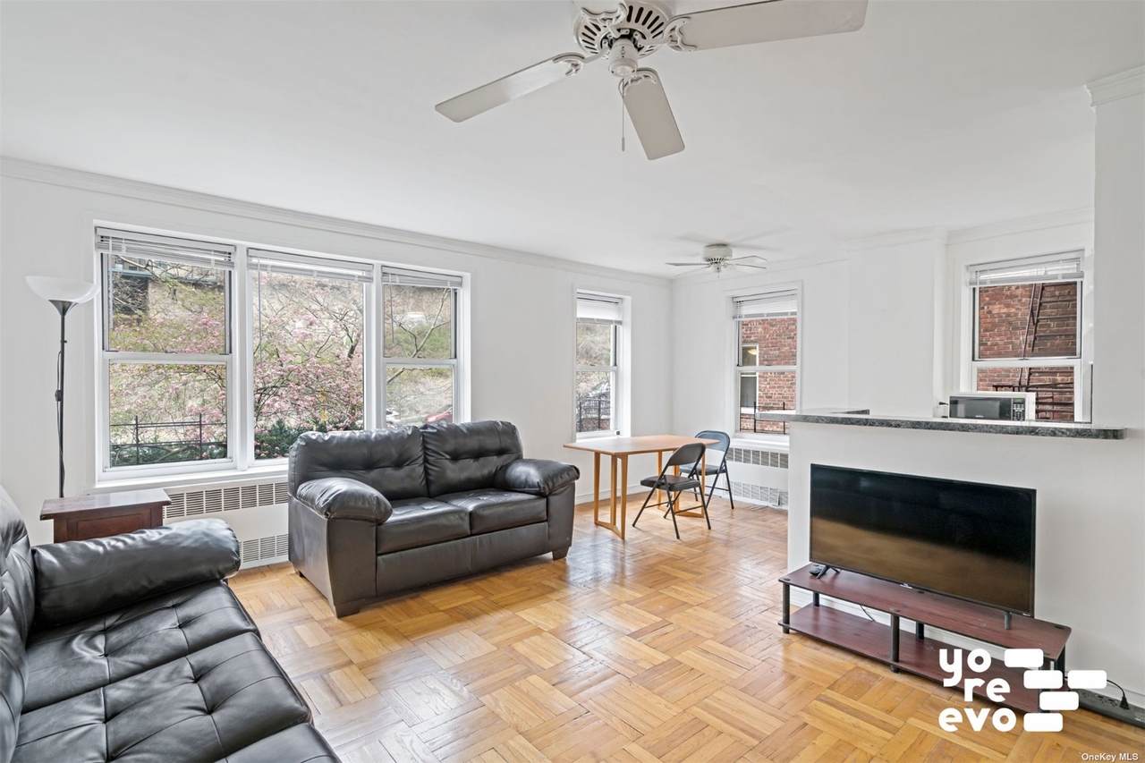 66 Overlook Terrace - Photo 1