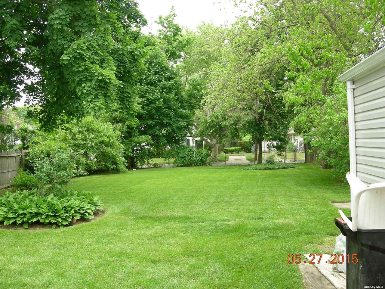 2547 Southard Avenue - Photo 1