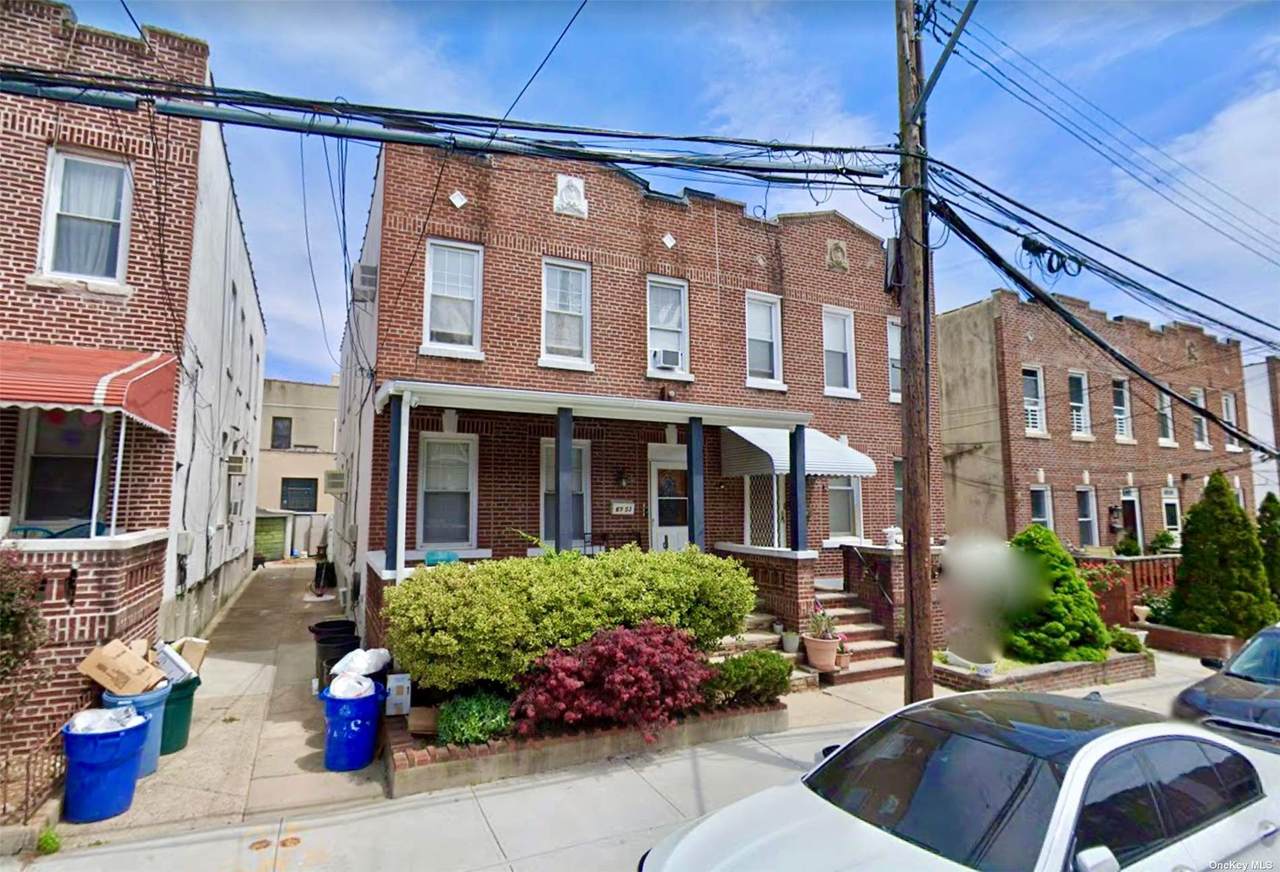 6953 74 Street - Photo 1