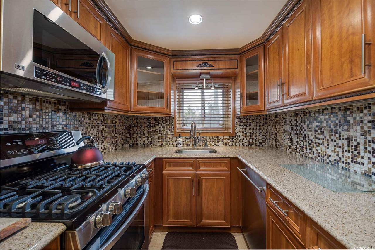 222 Smith Street - Photo 1