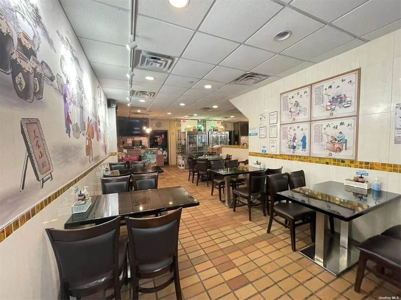 133-49 Roosevelt Avenue - Photo 1