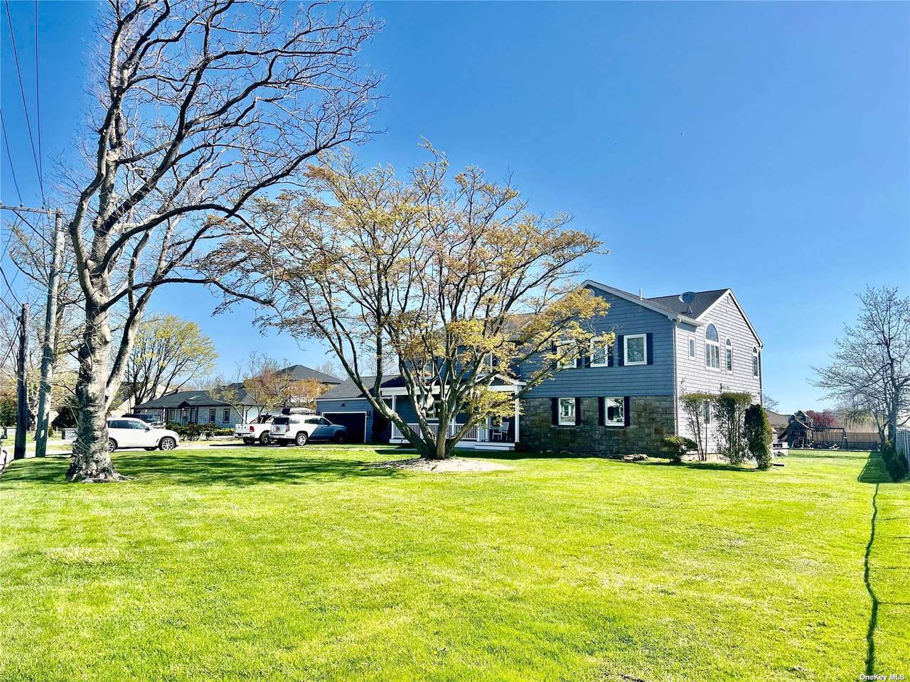 188 Woodmere Boulevard - Photo 1