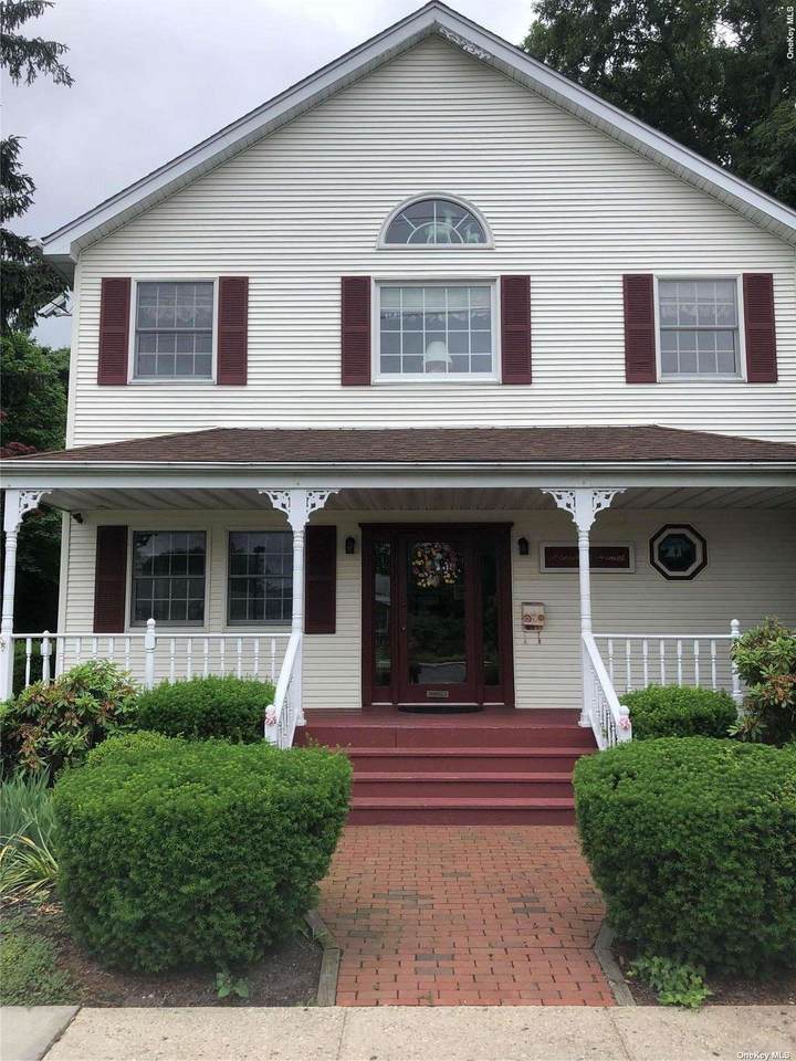 328 Lake Avenue - Photo 1