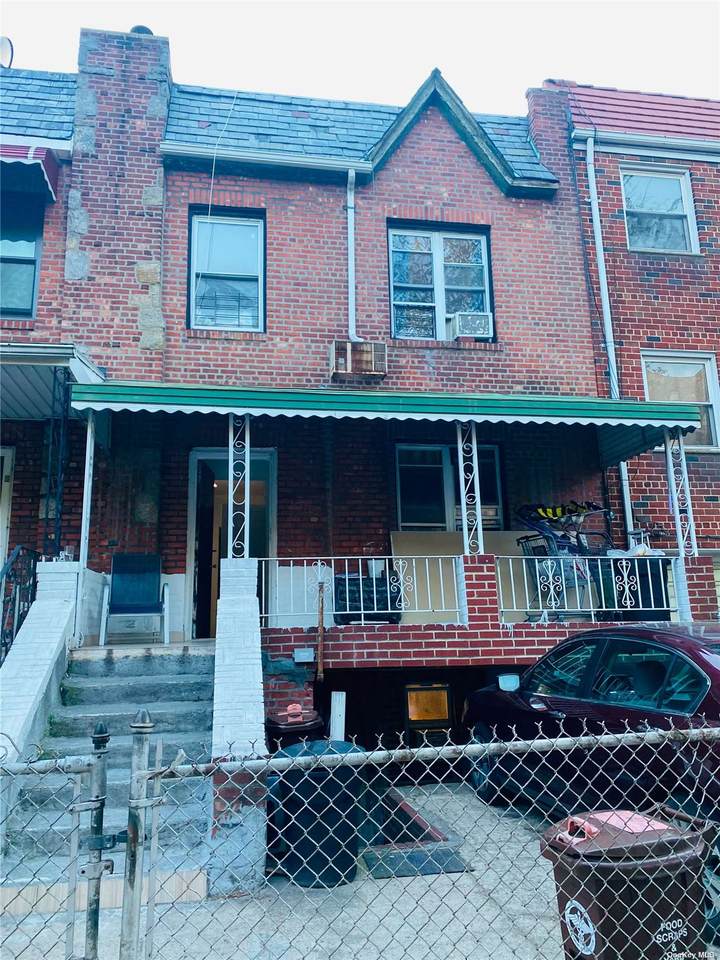 45-32 48 Street - Photo 1