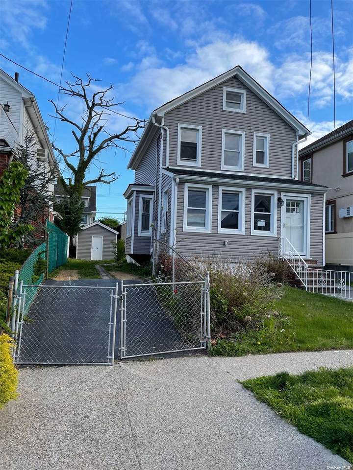 154-24 13 Avenue - Photo 1