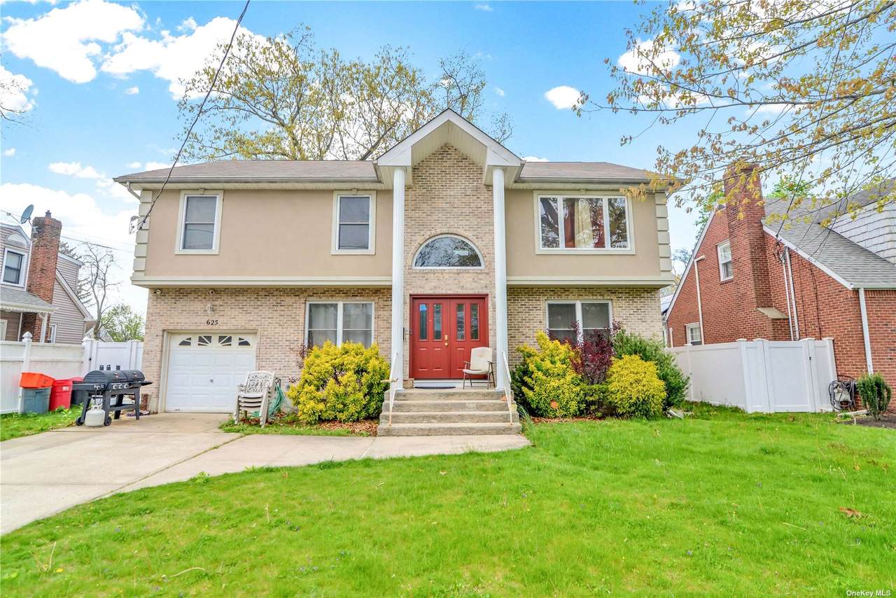 625 Wren Court - Photo 1