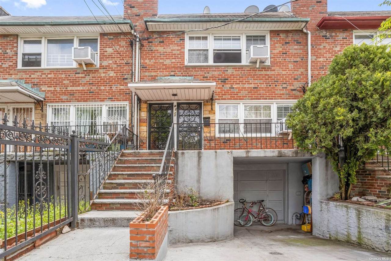 82-10 101st Avenue - Photo 1
