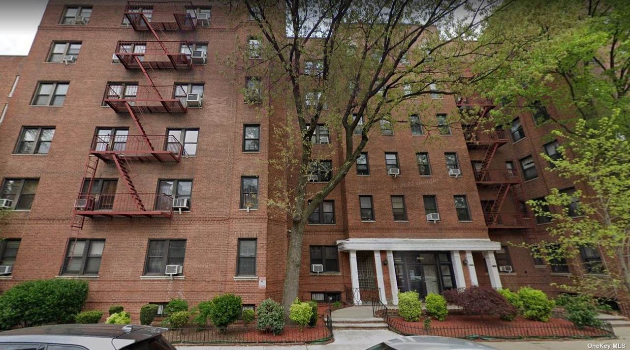 100-10 67th Road - Photo 1