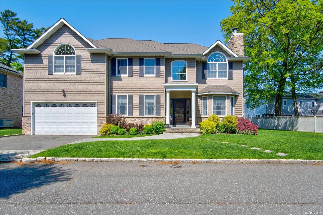 133 Combs Avenue - Photo 1