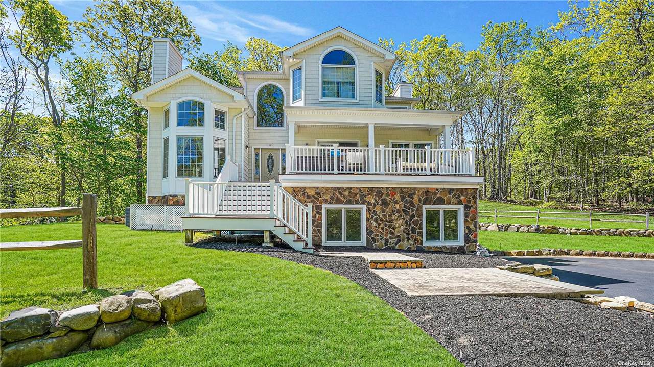 284 Country Road - Photo 1