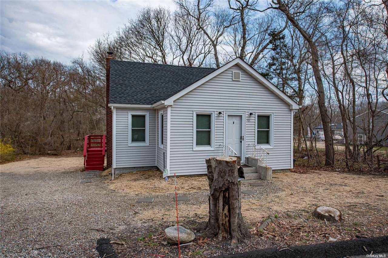 89 Seymour Lane - Photo 1