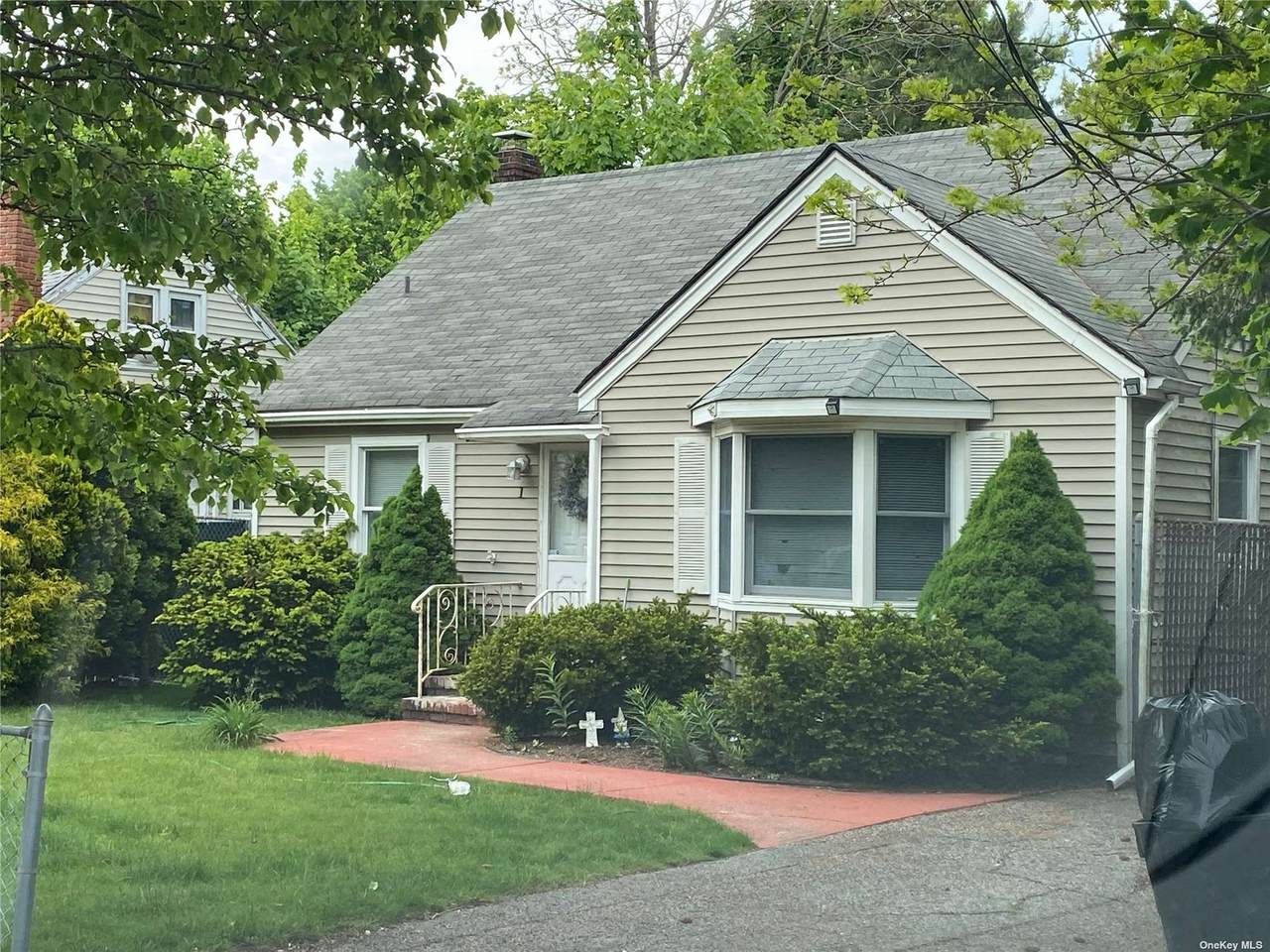 1 Irving - Photo 1