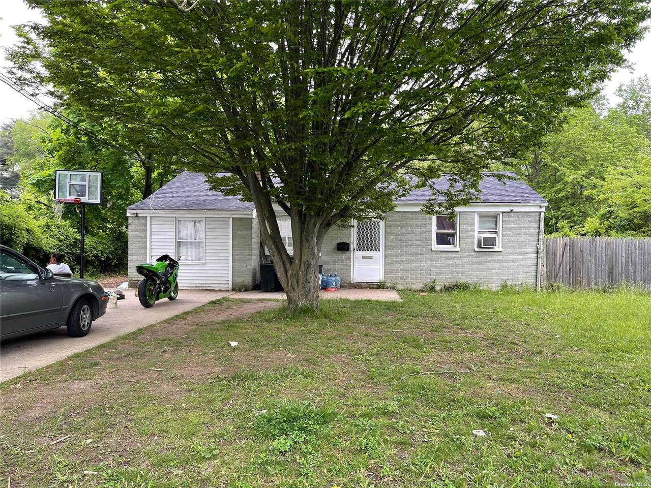1729 Thompson Drive - Photo 1