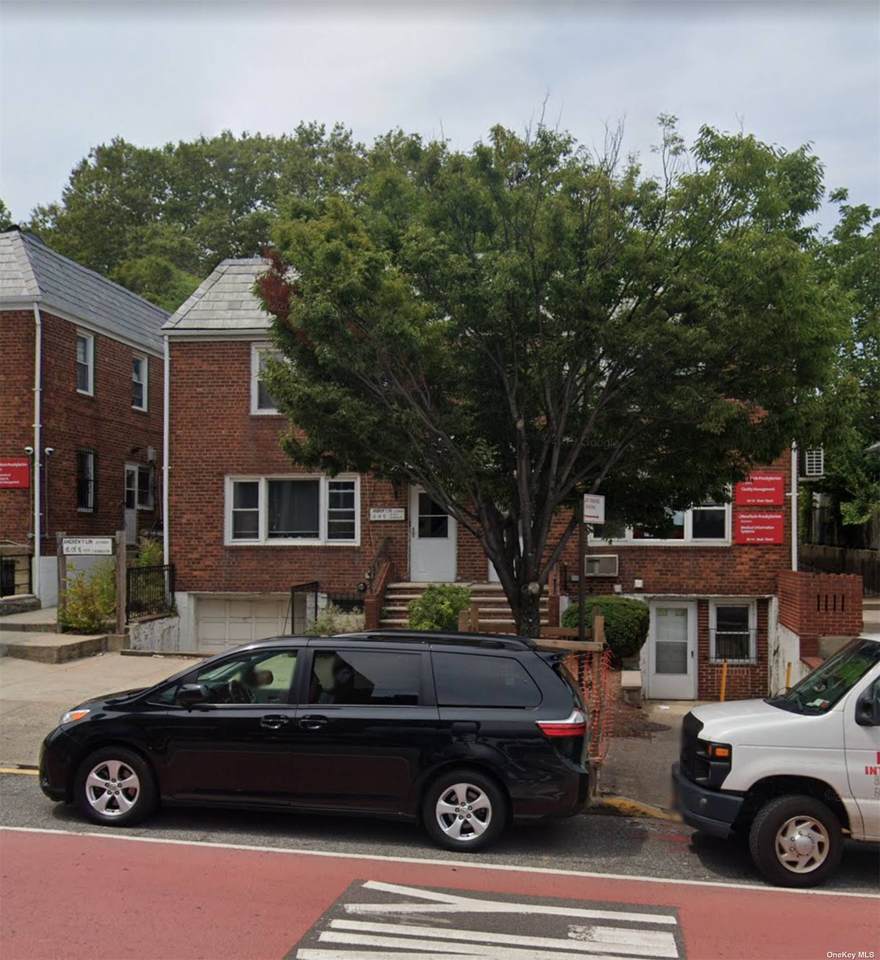 5616 Main St - Photo 1
