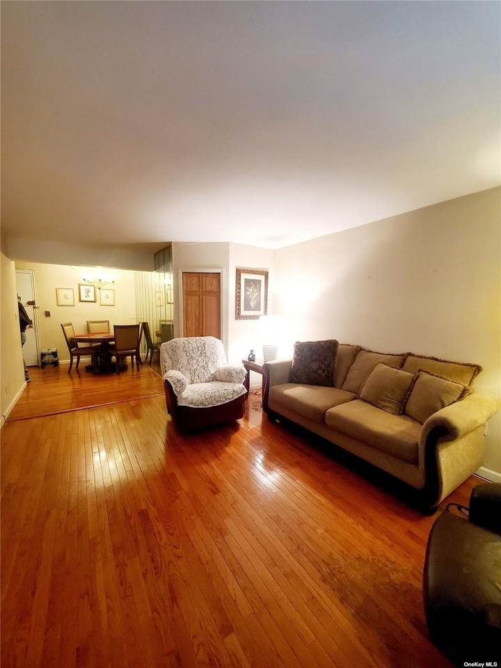 153-25 88 Street - Photo 1