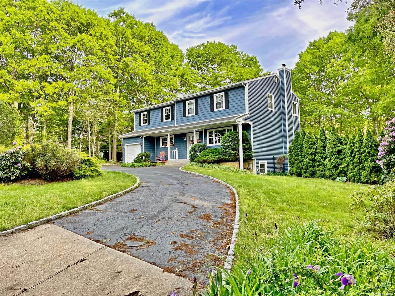 10 Vega Drive - Photo 1