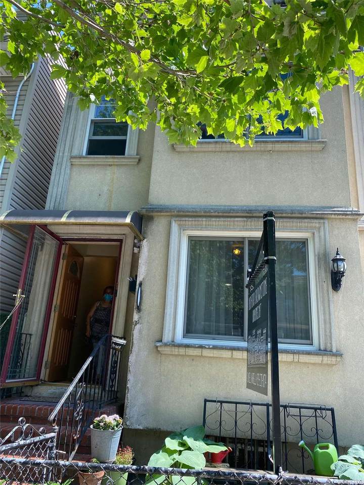 71-11 Austin Street - Photo 1