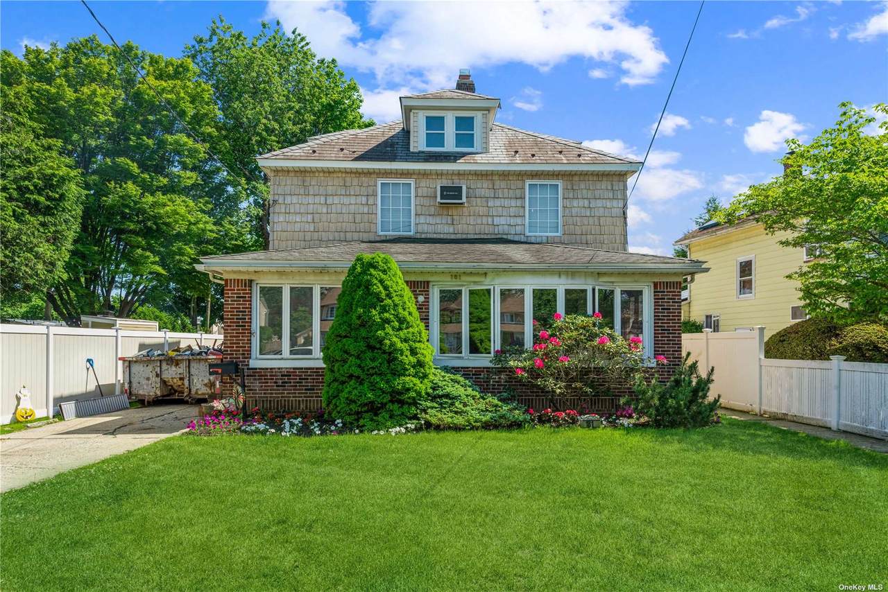 181 Nicholai Street - Photo 1