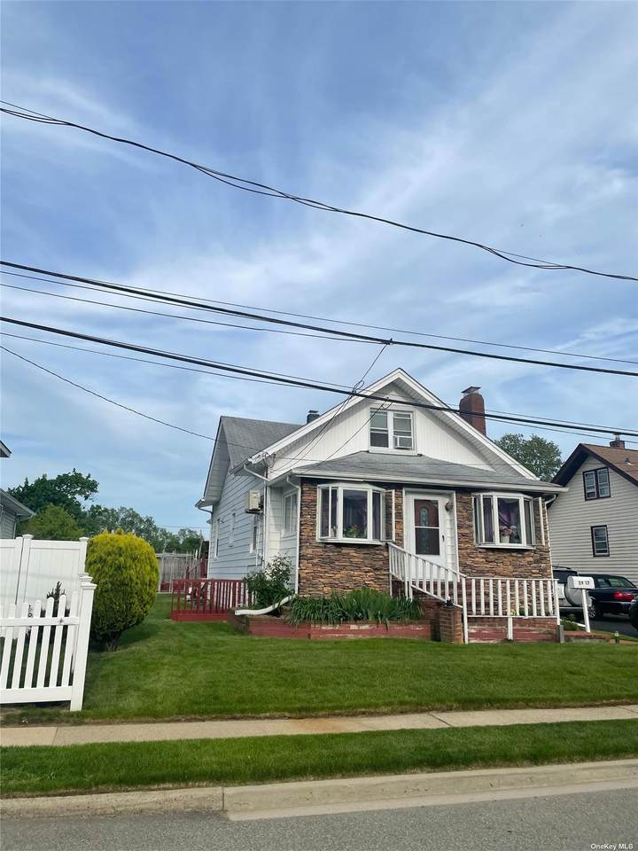 2917 Yale Place - Photo 1