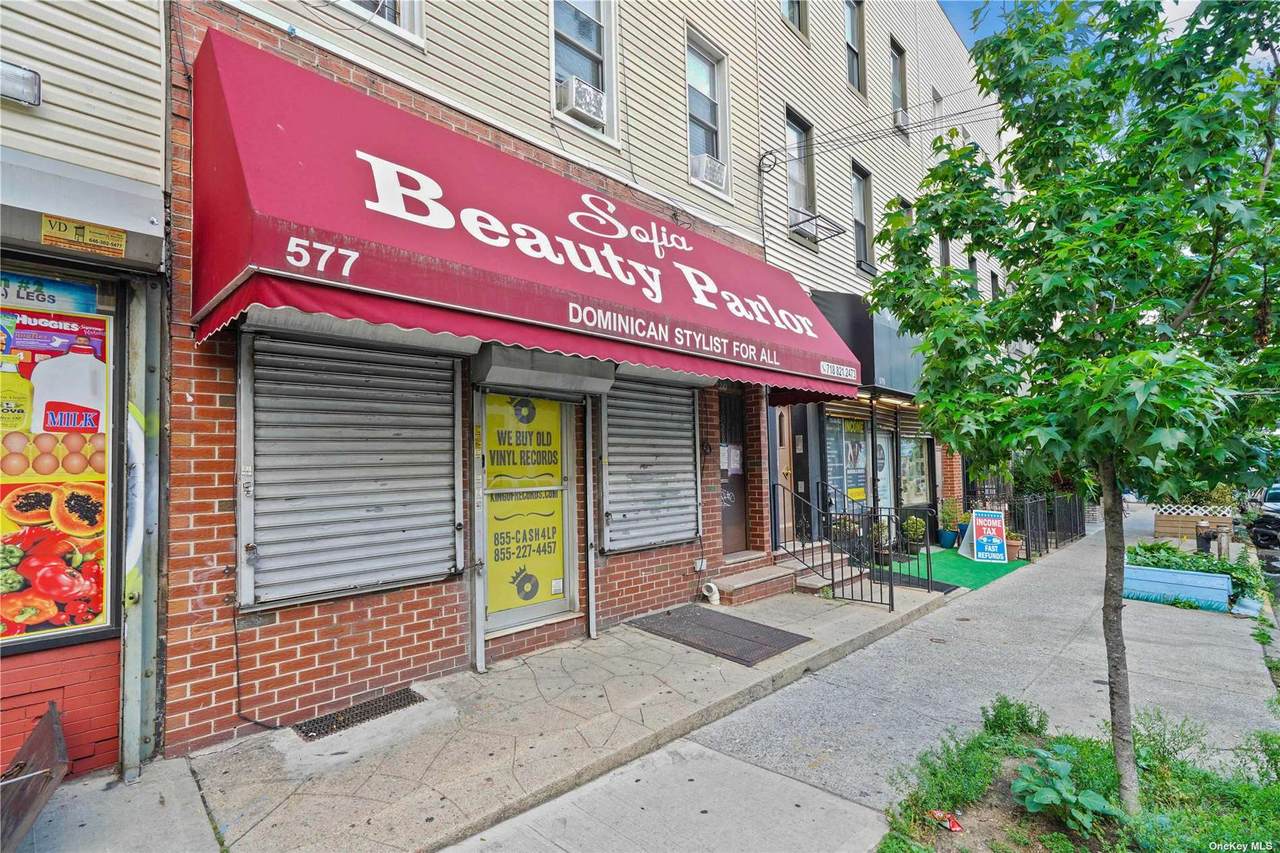 577 Woodward Avenue - Photo 1