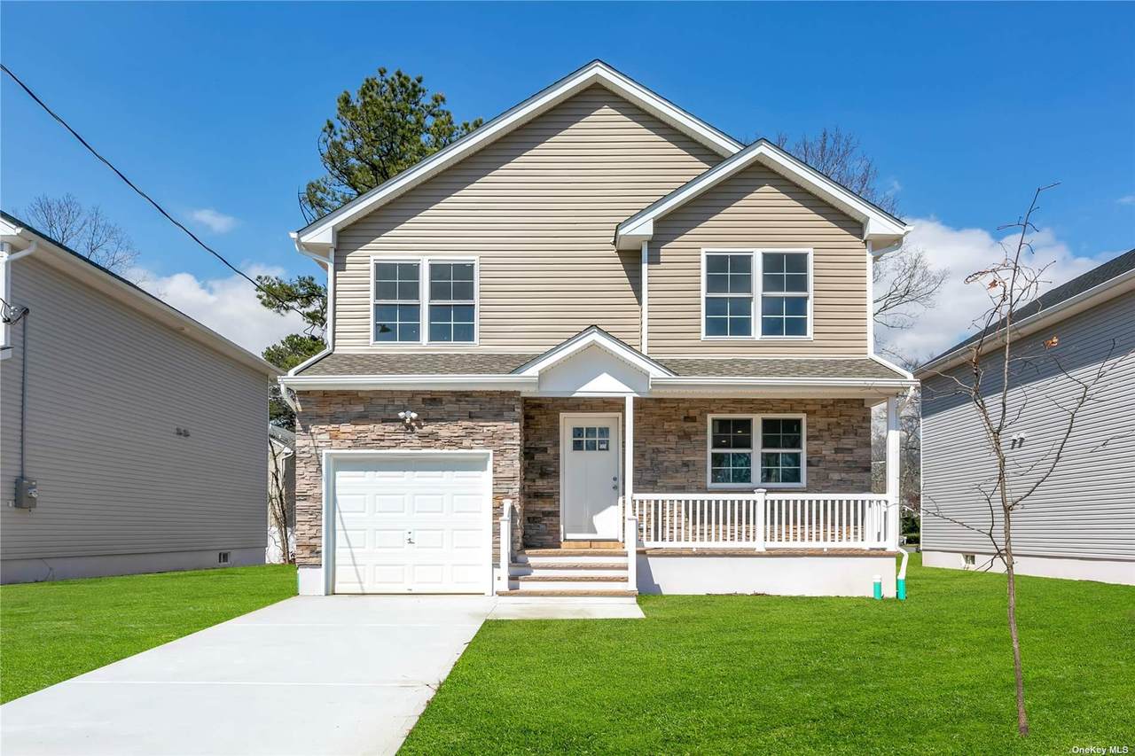 143 Merritt Avenue - Photo 1