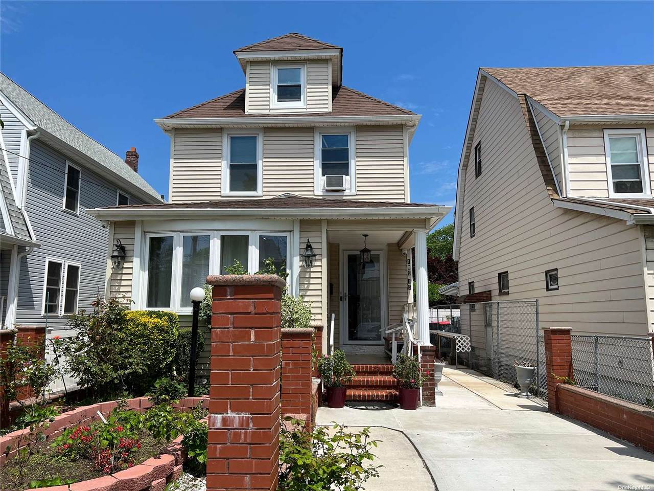 109-15 208th Street - Photo 1