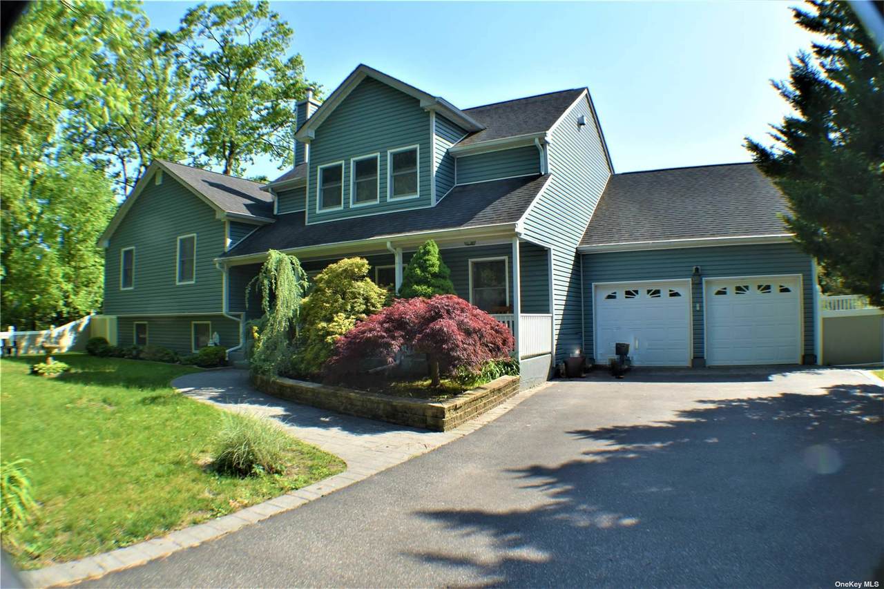 30 Montauk Place - Photo 1