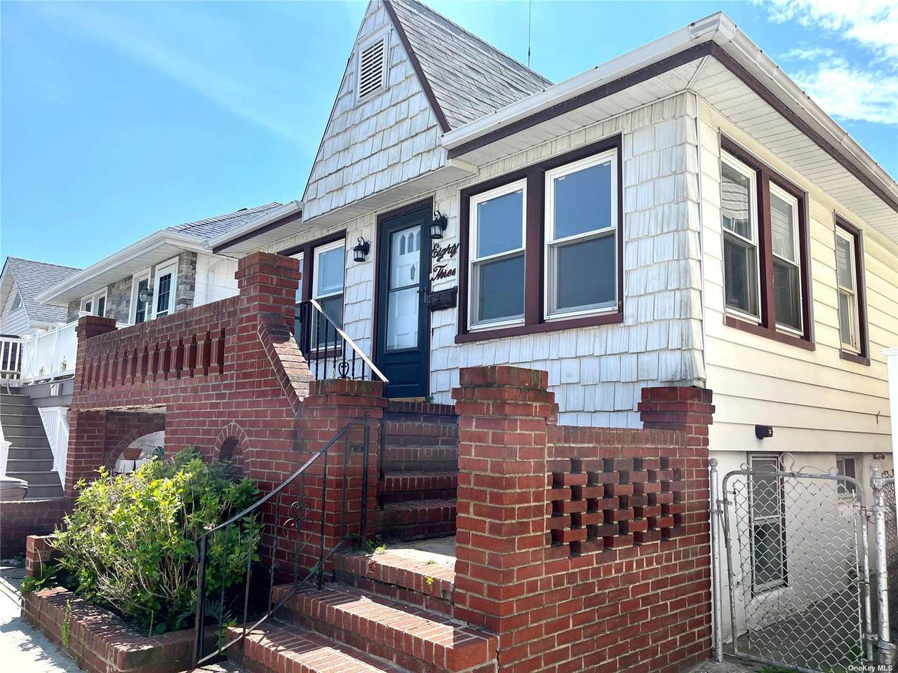 83 Illinois Avenue - Photo 1