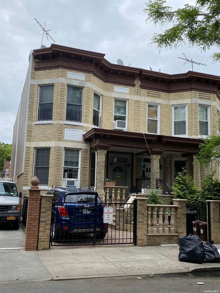 595 2nd Street - Photo 1