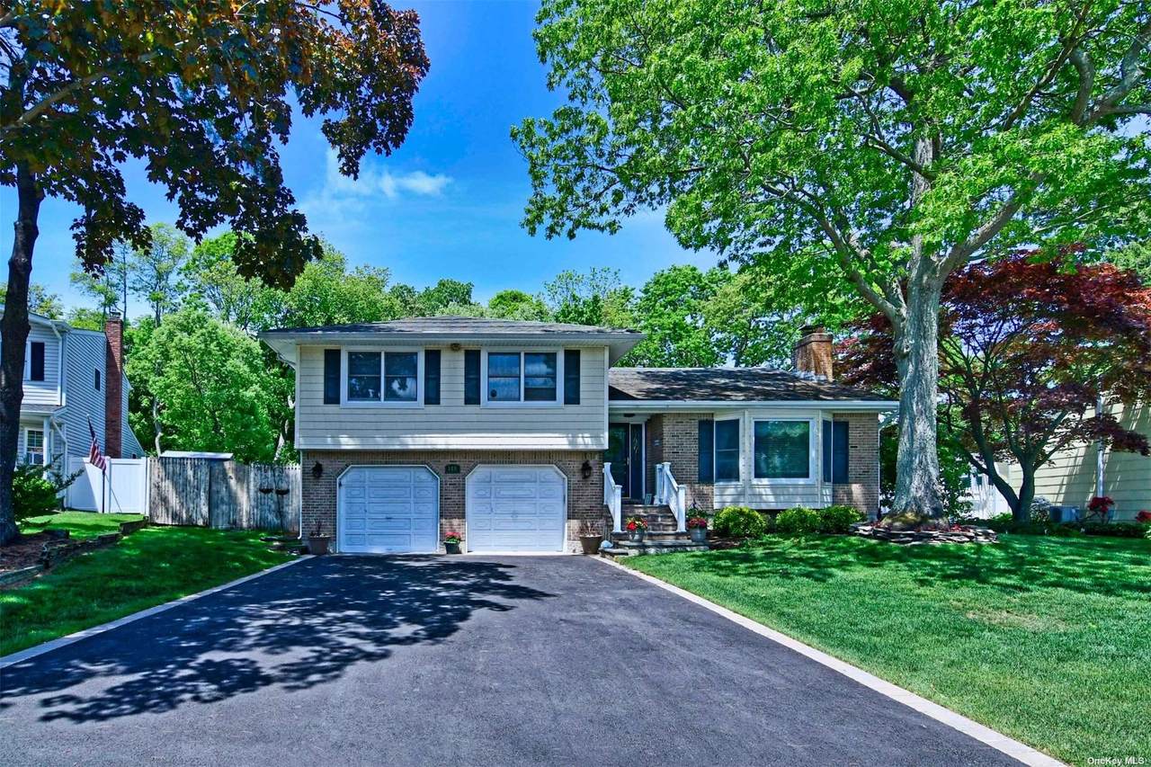 148 Lorraine Circle - Photo 1