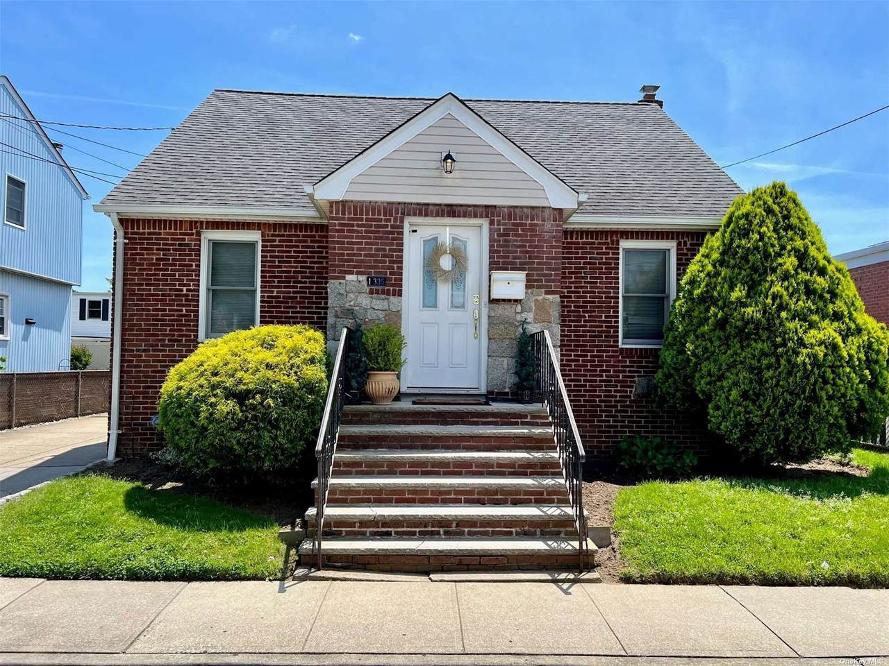 1335 Eagle Avenue - Photo 1
