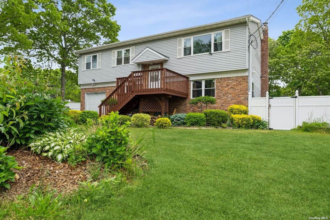 167 Lexington Road - Photo 1