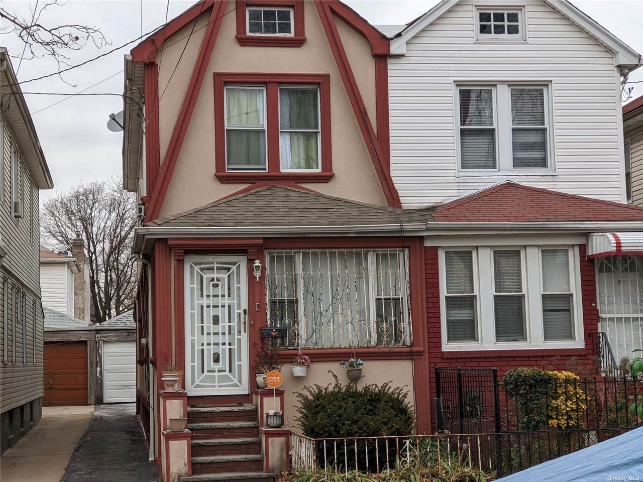 4711 Beverley Road - Photo 1