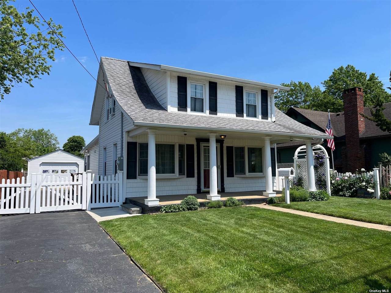 2731 Park Avenue - Photo 1
