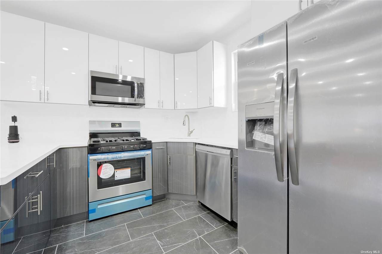 94-38 113 Street - Photo 1