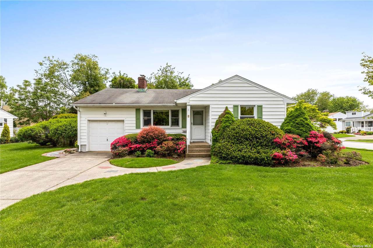 2 Gainsboro Lane - Photo 1