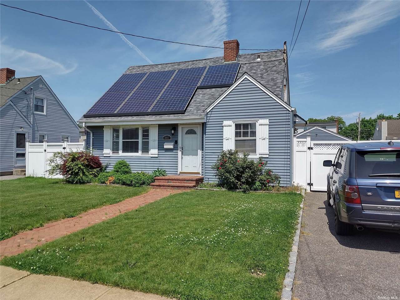 75 Riverside Avenue - Photo 1
