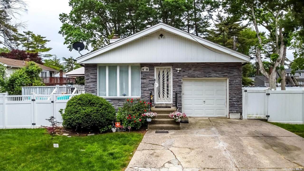 78 Van Cedar Street - Photo 1