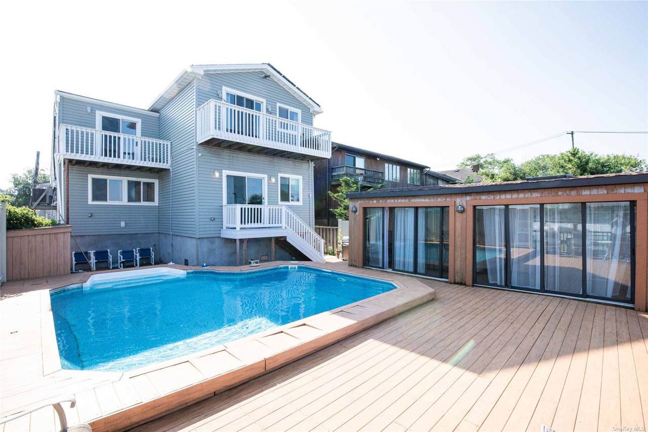 182 Suffolk Road - Photo 1