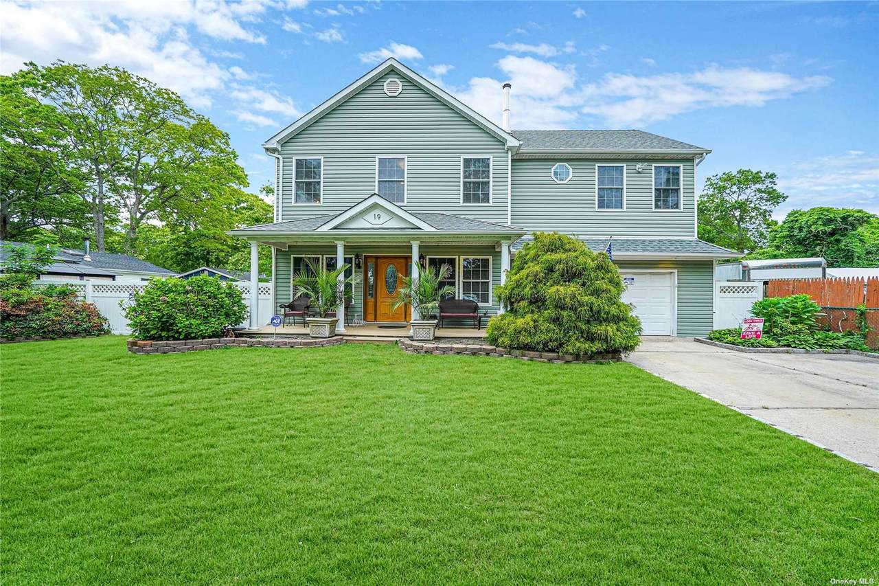 19 Hamilton Road - Photo 1